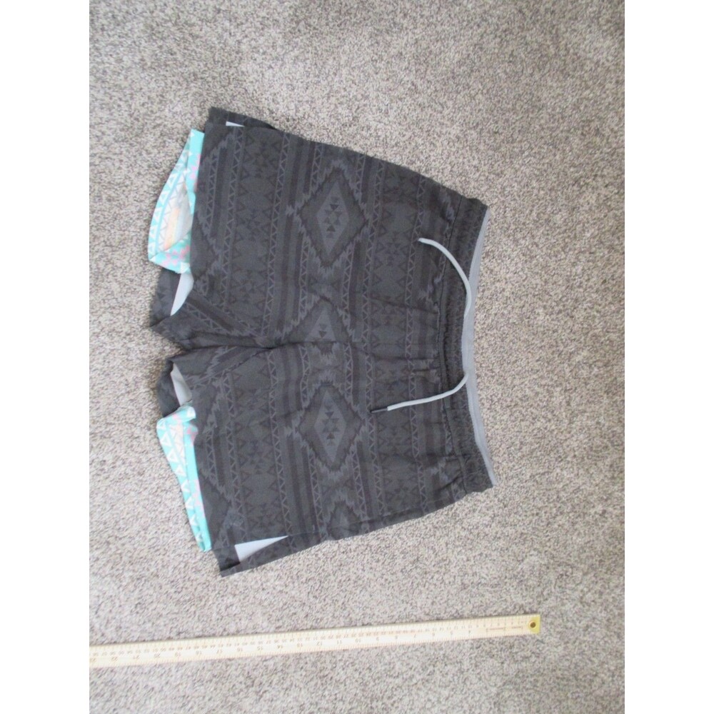 Chubbies The Quests Shorts Mens M 7 Inseam Grey Black Aztec Compression Lined